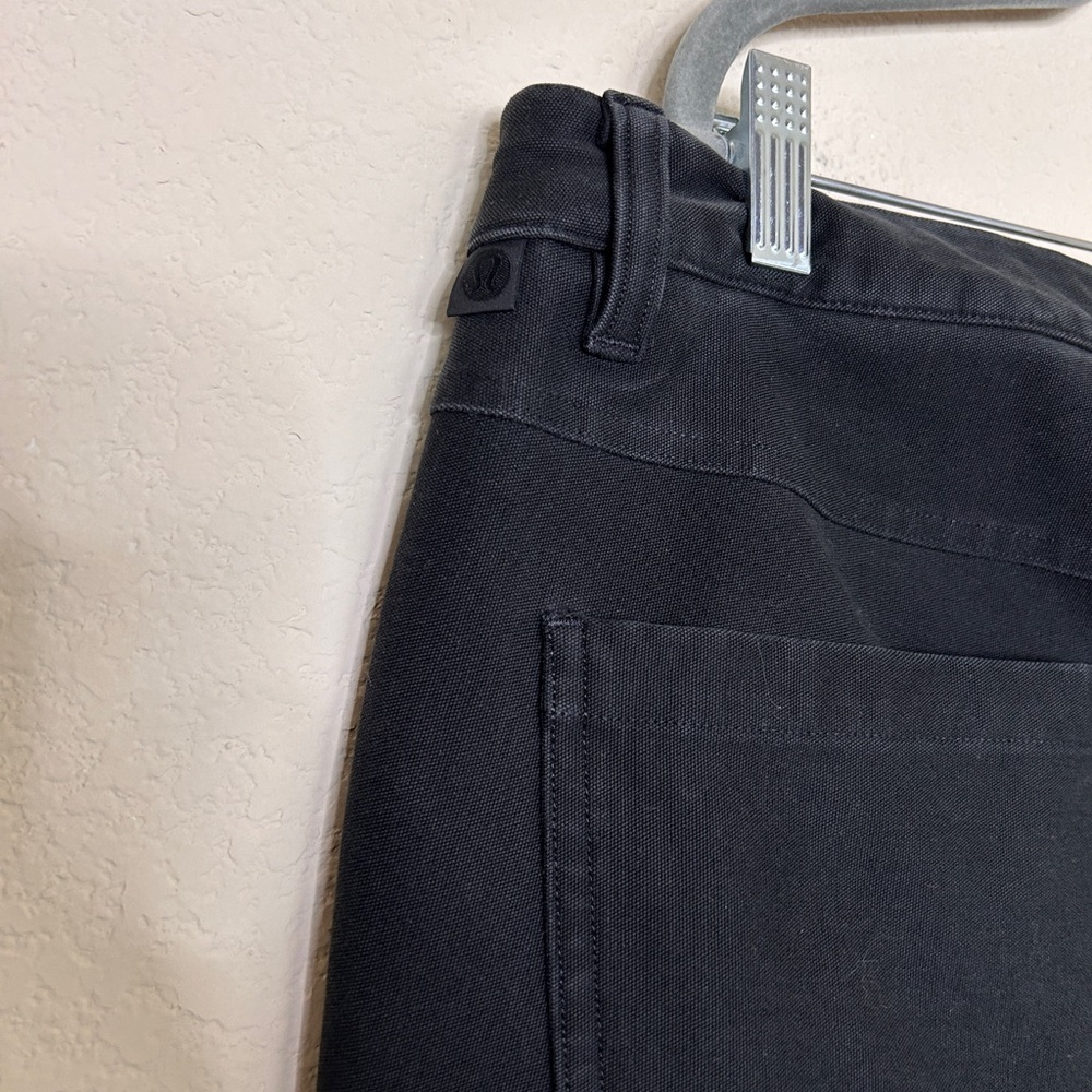 Lululemon Men’s ABC Slim-Fit Pant 36
*Utilitech - Picture 9 of 12